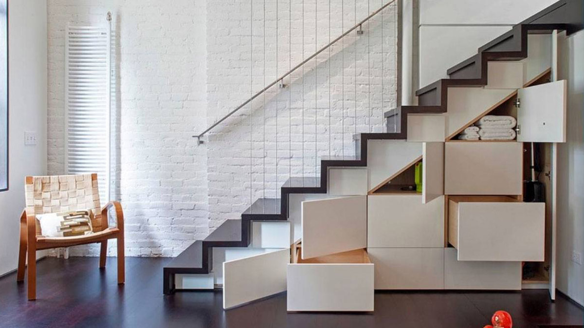 muebles de almacenaje bajo la escalera