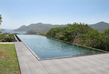 piscinas desbordantes